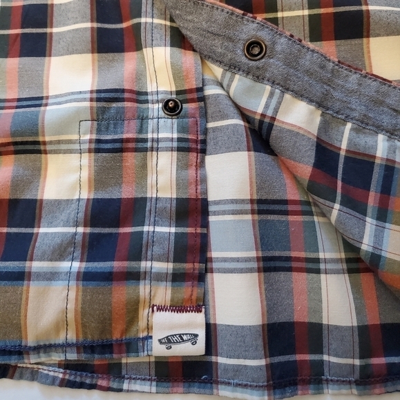 Vans Off The Wall plaid button down short sleeve mens shirt in size Large F7 - Picture 3 of 9
